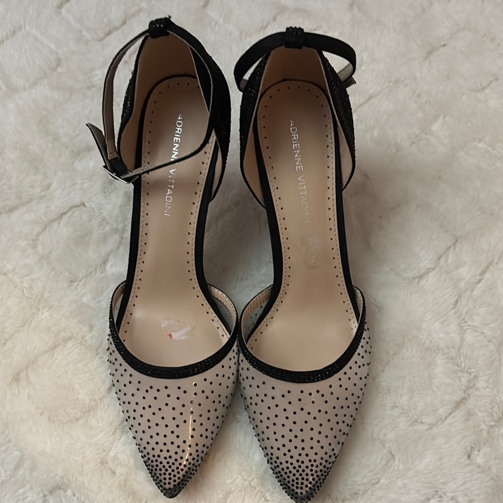 Adrienne Vittadini Black and Cream Heels Elegant Design